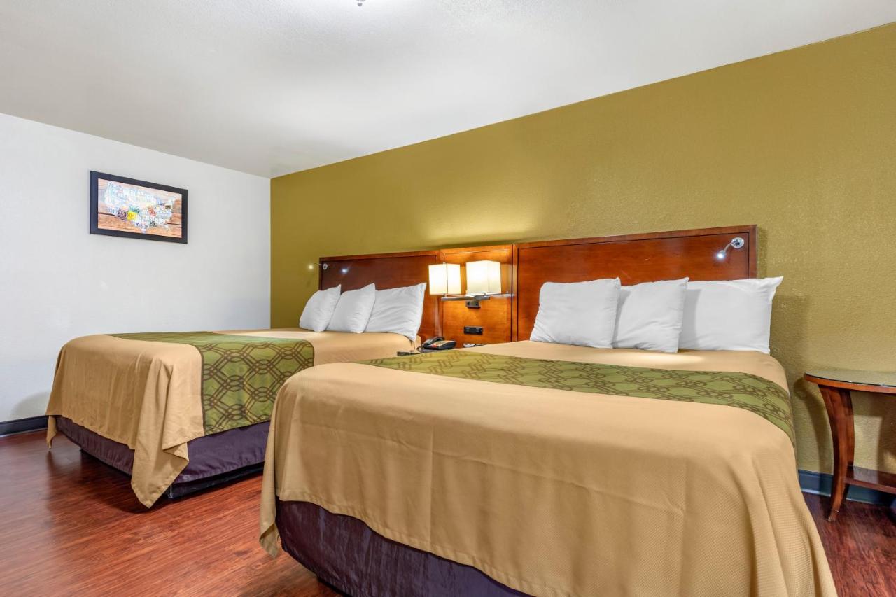 Rose City Inn & Suites 泰勒 外观 照片